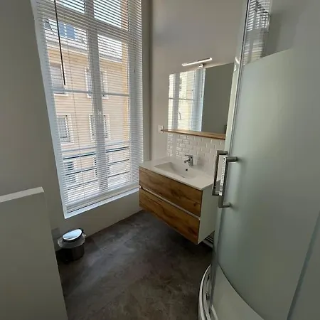 Iris Yourhosthelper Apartment Caen