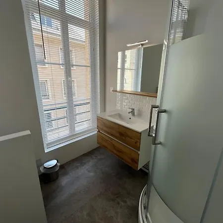 Iris Yourhosthelper Apartment Caen
