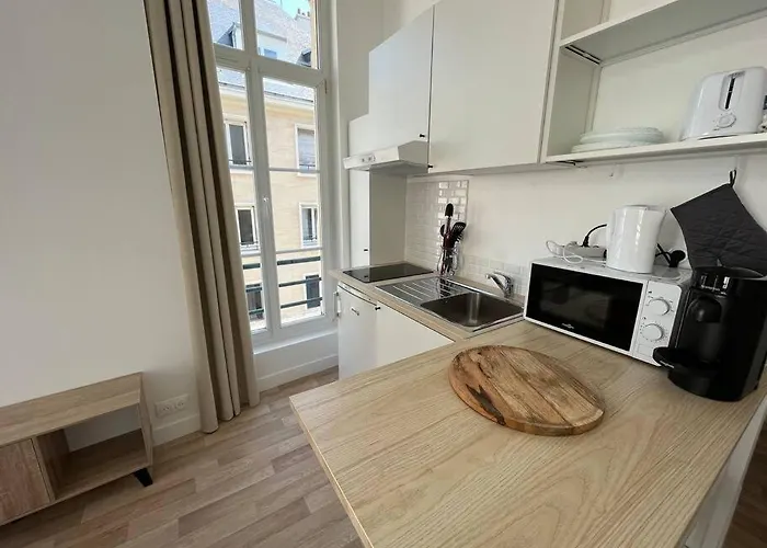 Iris Yourhosthelper דירה קאין